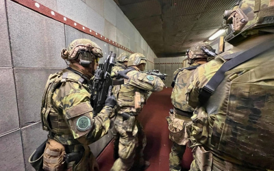Čeští vojáci při výcviku MNBG SVK